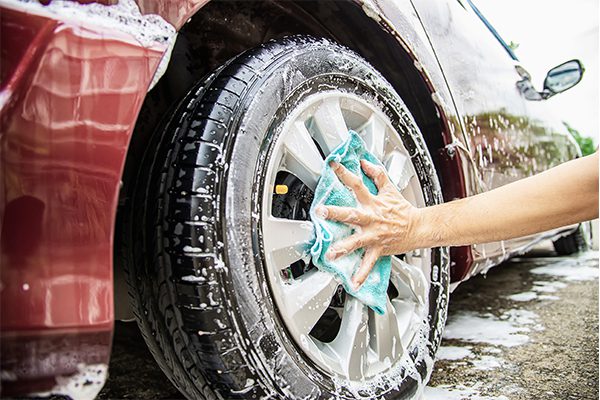 car cleaning services in dubai